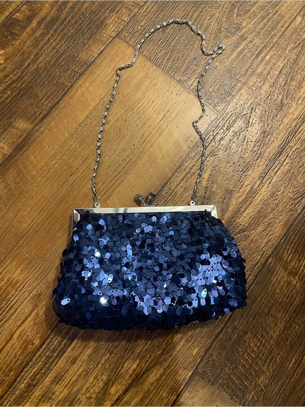 VINTAGE BLUE SEQUIN CLUTCH PURSE